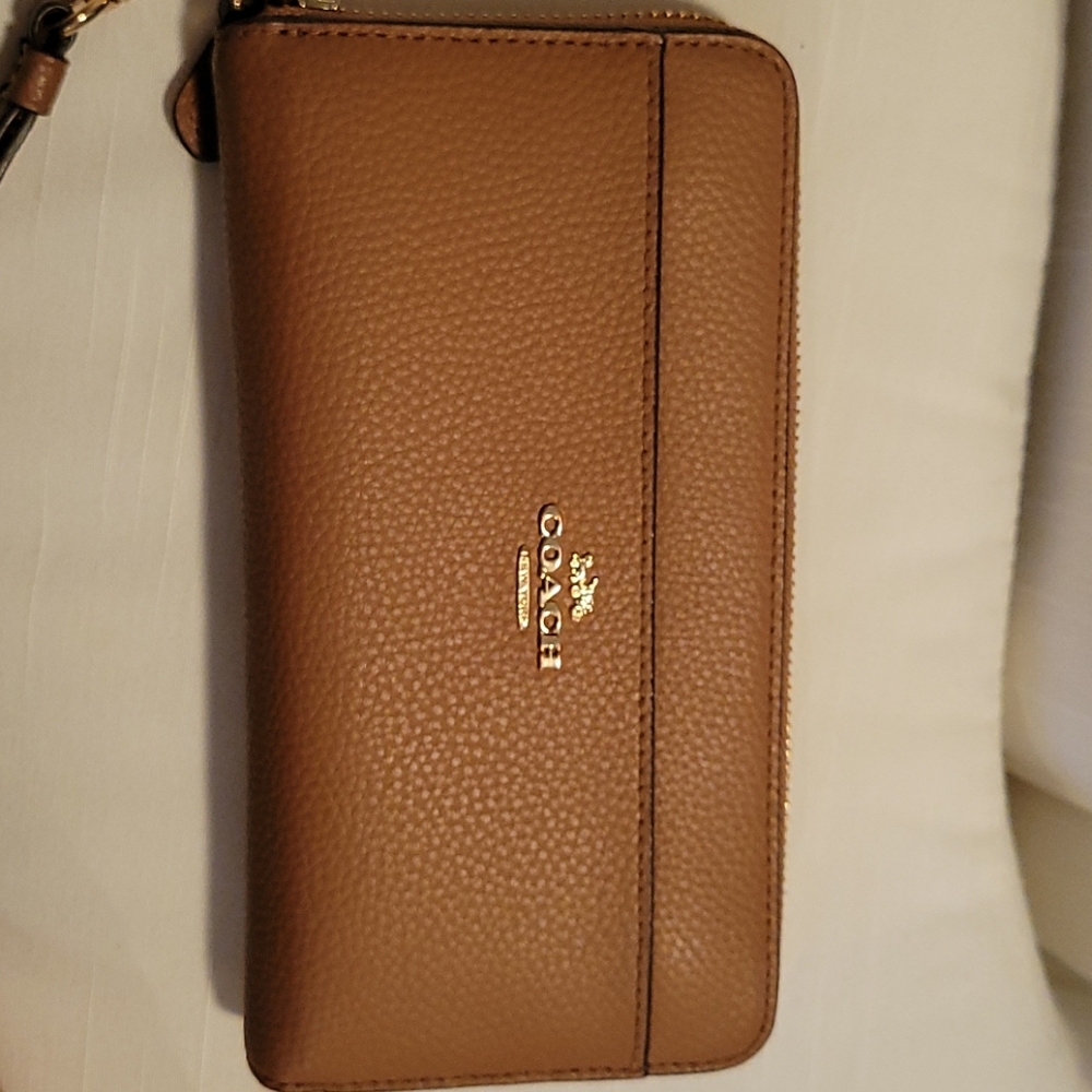 Coach Wallet - Picture 2 of 4